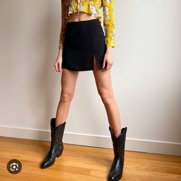 Sunday Best double slit black skirt - size 6 - Picture 2 of 5